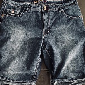 Angel Bermuda shorts